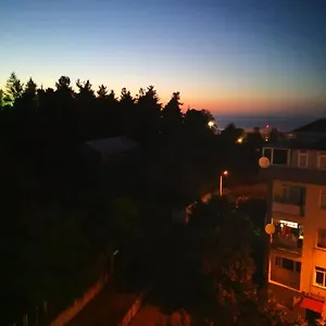 احجز هنا